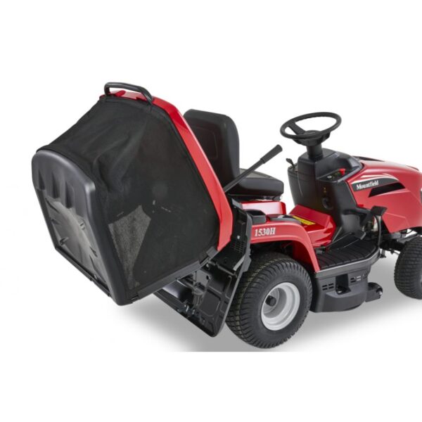 1530H_2T2120483M20_detail05.jpg Mountfield 1530H Petrol Lawn Tractor 84cm