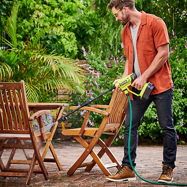 imgi_10_ryobi-one-22bar-power-washer-18v-ry18pw22a-0-tool-only4892210182906_05c_MP.jpg Ryobi ONE+ 22bar Power Washer 18V RY18PW22A-0 - Tool Only